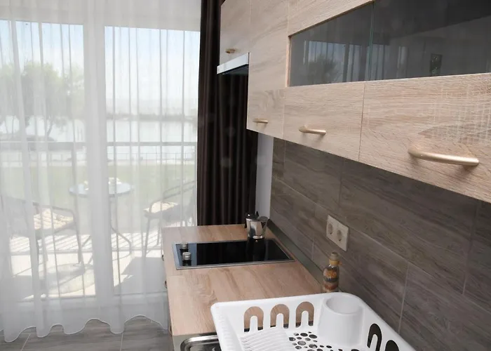 Akvarium Apartmanhazak Apart Otel